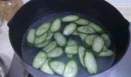 瓜颠怎么炒吃,家常美味新尝试