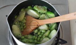 女人梦到吃鲜瓜,女人梦到吃鲜瓜的神秘寓意