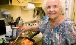 海伦司吃瓜事件,一场网络舆论的风暴与反思