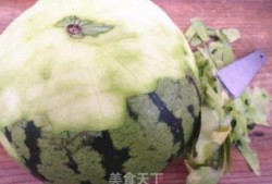 吃瓜条的玩偶,萌趣横生的可爱伙伴