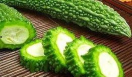 仓圣公园吃瓜,夏日吃瓜盛宴，畅享清凉时光