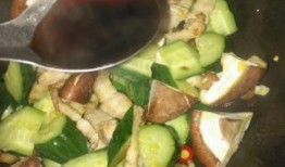 瓜颠怎么炒吃,家常美味新尝试