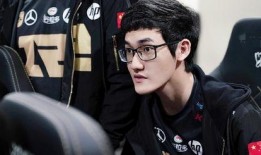 吃瓜英雄联盟博主