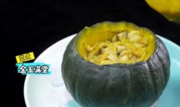 周岁宴吃瓜,瓜果飘香，共享成长喜悦