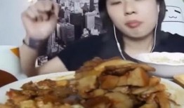 盐山售楼小姐吃瓜,揭秘房地产销售背后的故事