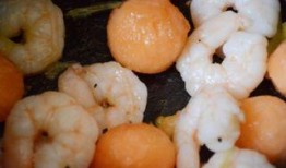 虾和哈密瓜一起吃呕吐,揭秘食物相克之谜